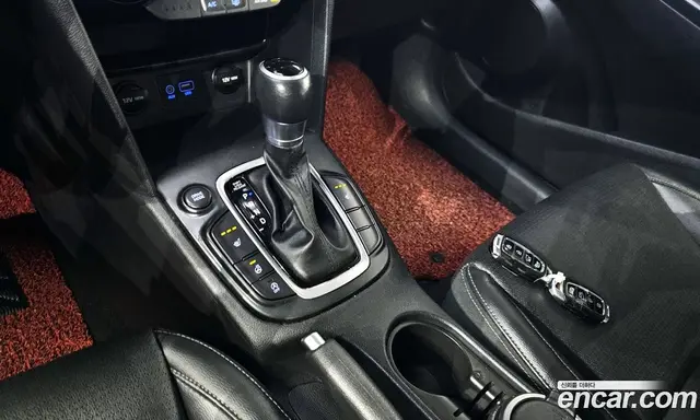 Hyundai Kona 2017 1.6 автомат (гидро), миниатюра 9