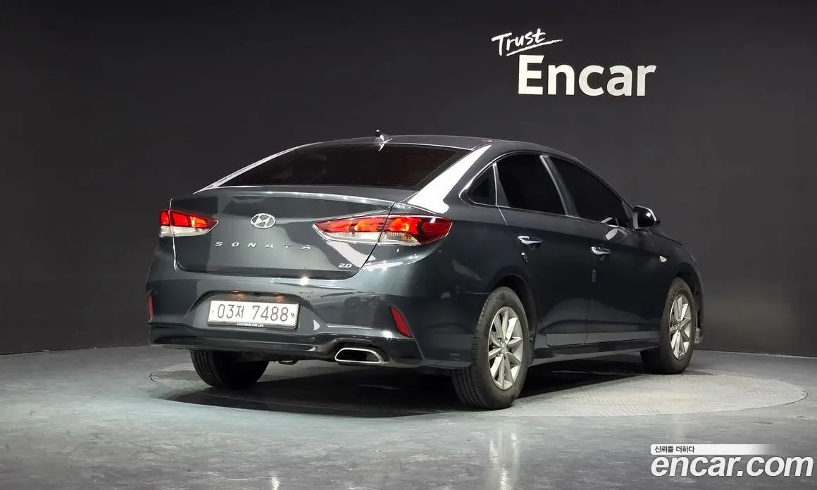 Hyundai Sonata 2017 2.0 автомат (гидро), фото 2 Hyundai Sonata 2017 2.0 автомат (гидро), фото 2