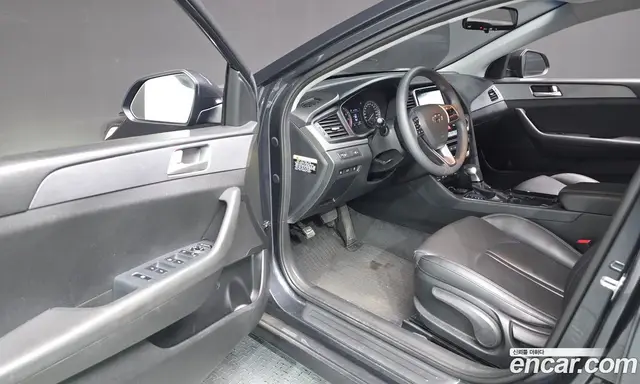 Hyundai Sonata 2017 2.0 автомат (гидро), миниатюра 11 Hyundai Sonata 2017 2.0 автомат (гидро), миниатюра 11
