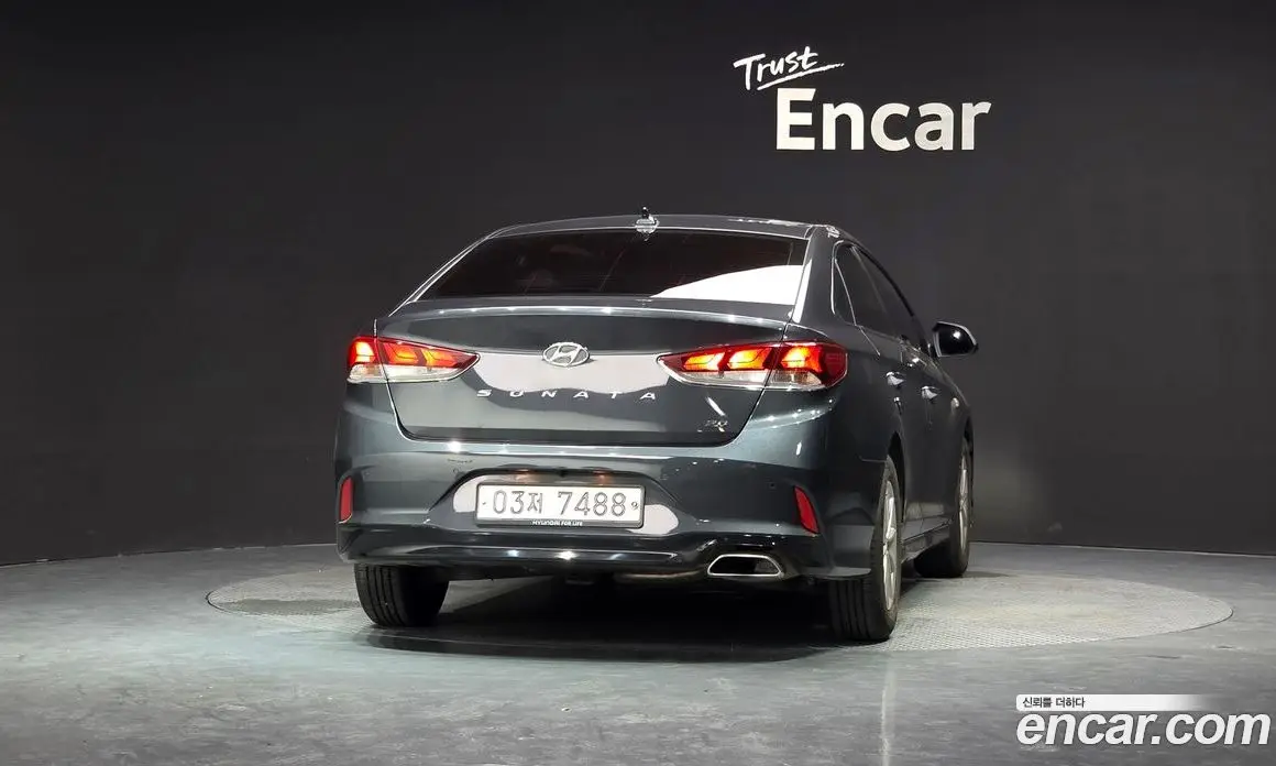 Hyundai Sonata 2017 2.0 автомат (гидро), фото 4 Hyundai Sonata 2017 2.0 автомат (гидро), фото 4