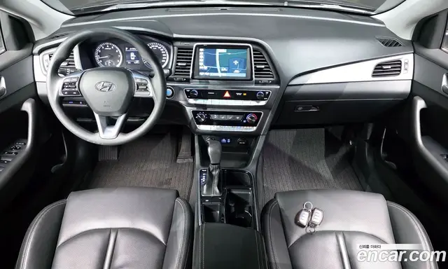 Hyundai Sonata 2017 2.0 автомат (гидро), миниатюра 7 Hyundai Sonata 2017 2.0 автомат (гидро), миниатюра 7
