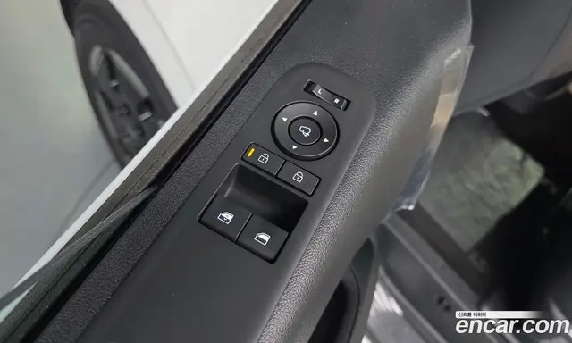 Hyundai Staria 2026 0.1 автомат (гидро), миниатюра 11