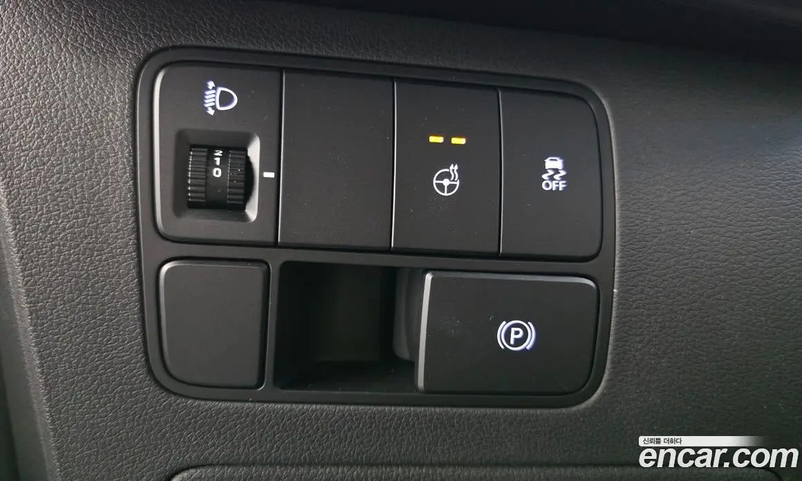 Hyundai Staria 2026 0.1 автомат (гидро), фото 12