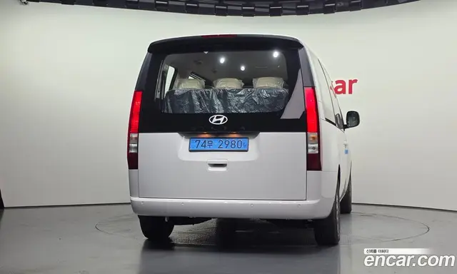 Hyundai Staria 2026 0.1 автомат (гидро), миниатюра 4