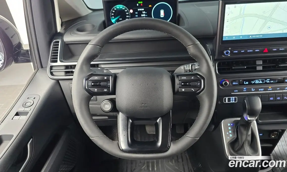 Hyundai Staria 2026 1.6 автомат (гидро), фото 13