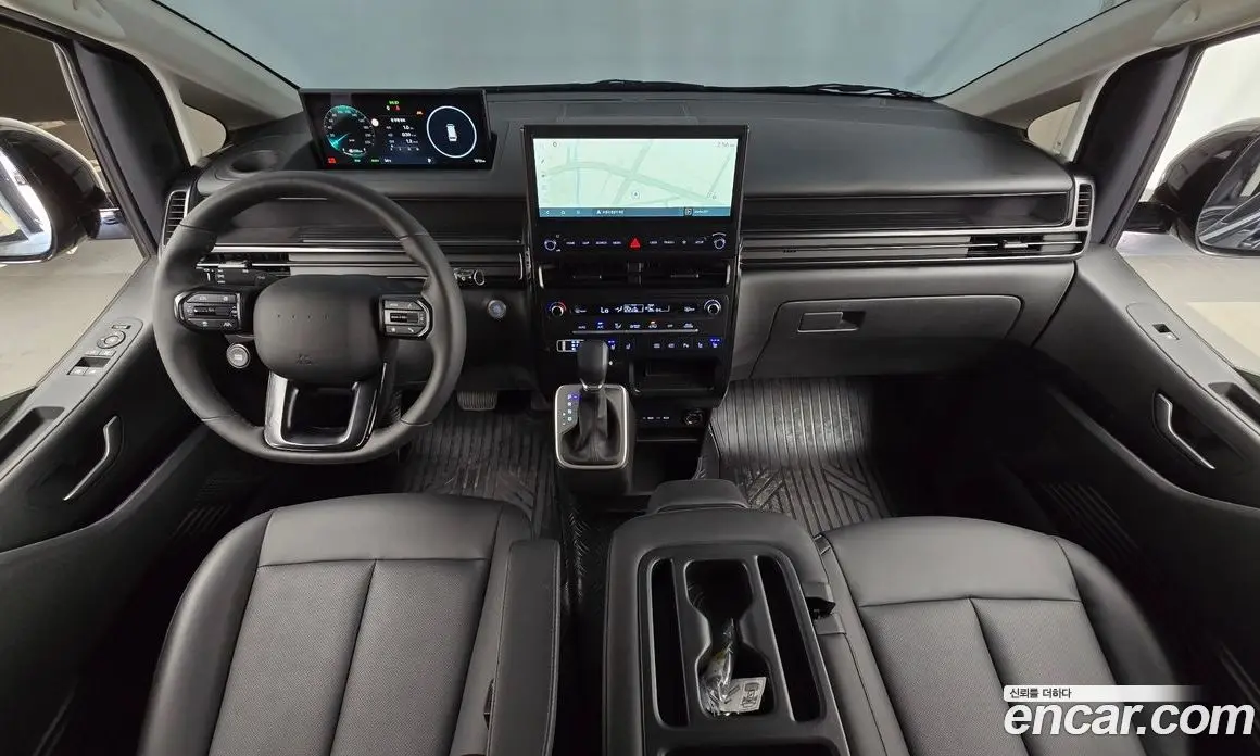 Hyundai Staria 2026 1.6 автомат (гидро), фото 7