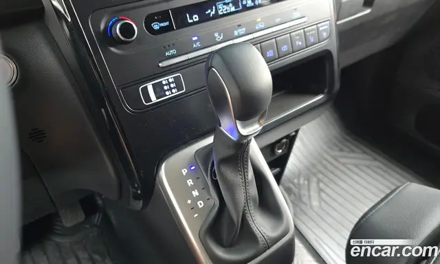 Hyundai Staria 2026 1.6 автомат (гидро), миниатюра 9