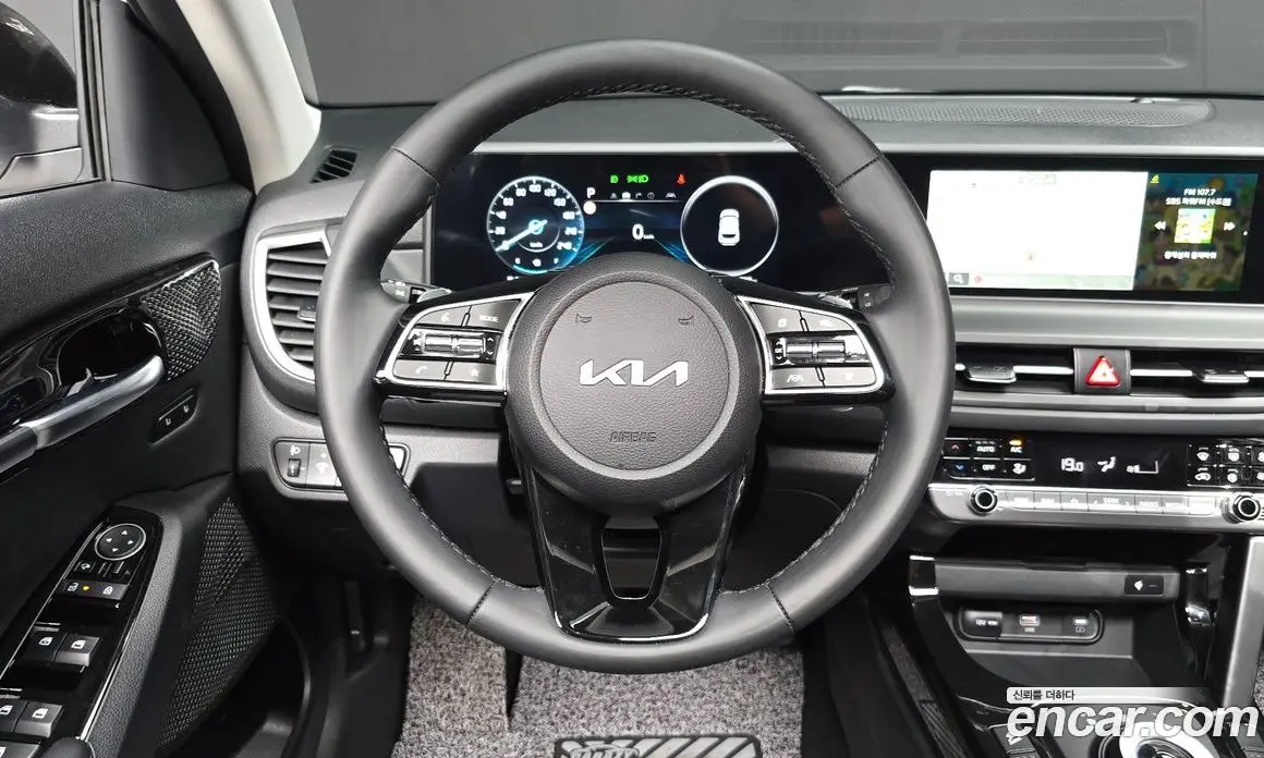 Kia Seltos 2025 1.6 автомат (гидро), фото 13 Kia Seltos 2025 1.6 автомат (гидро), фото 13