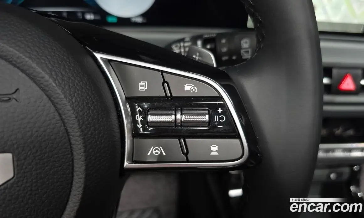 Kia Seltos 2025 1.6 автомат (гидро), фото 17 Kia Seltos 2025 1.6 автомат (гидро), фото 17