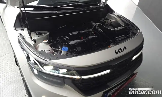Kia Seltos 2025 1.6 автомат (гидро), миниатюра 6 Kia Seltos 2025 1.6 автомат (гидро), миниатюра 6