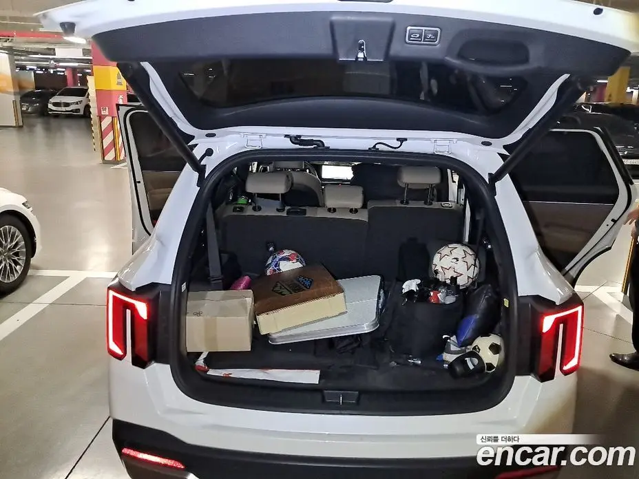 Kia Sorento 2024 1.6 автомат (гидро), фото 9 Kia Sorento 2024 1.6 автомат (гидро), фото 9
