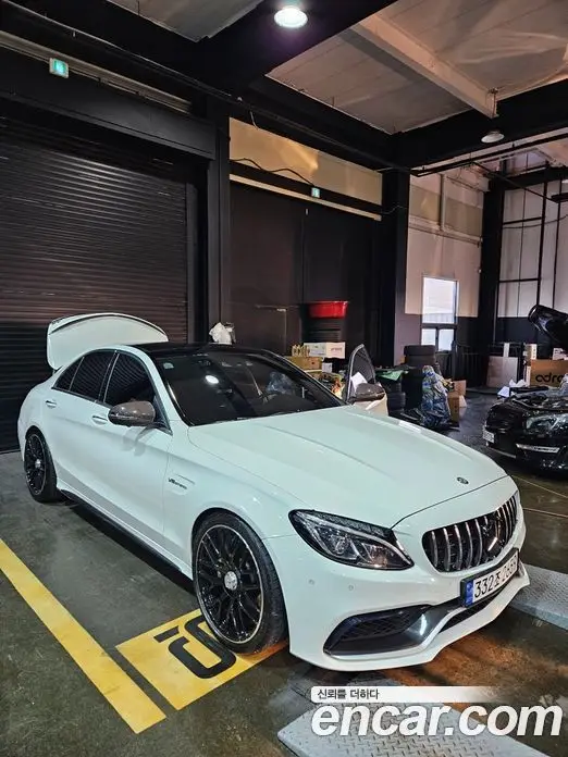 Mercedes-Benz C-Class 2017 4.0 автомат (гидро), фото 5
