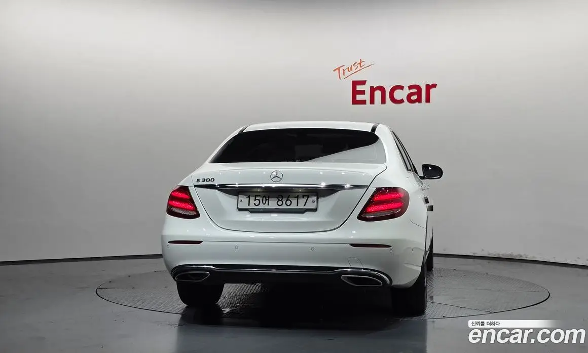Mercedes-Benz E-Class 2018 2.0 автомат (гидро), фото 4