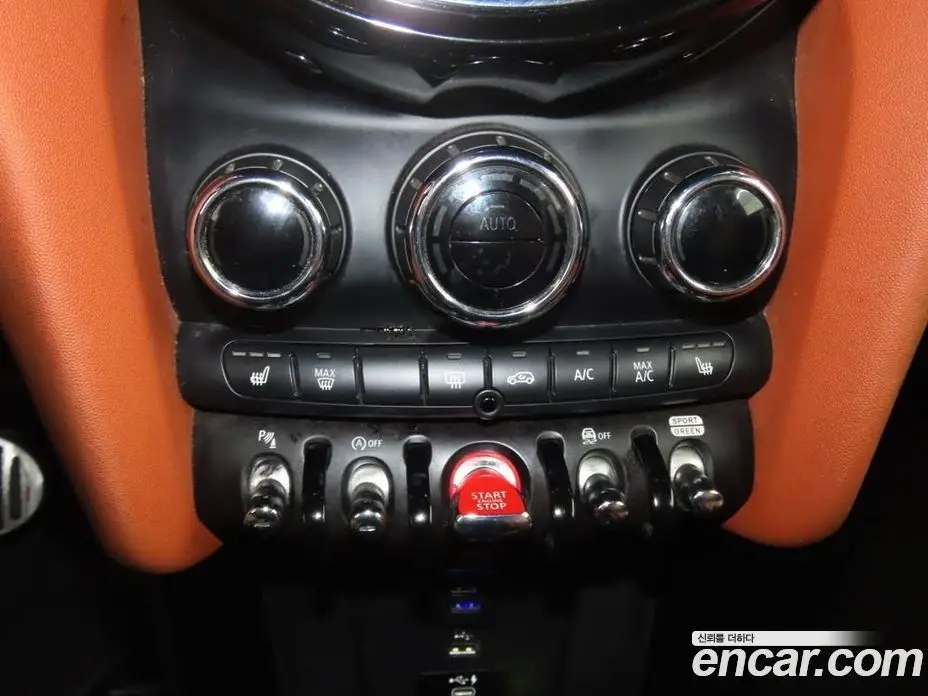 Mini Cooper Convertible 2022 2.0 автомат (гидро), фото 15 Mini Cooper Convertible 2022 2.0 автомат (гидро), фото 15