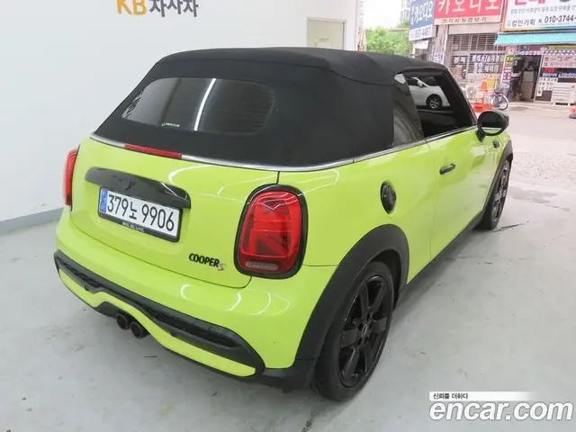 Mini Cooper Convertible 2022 2.0 автомат (гидро), миниатюра 3 Mini Cooper Convertible 2022 2.0 автомат (гидро), миниатюра 3