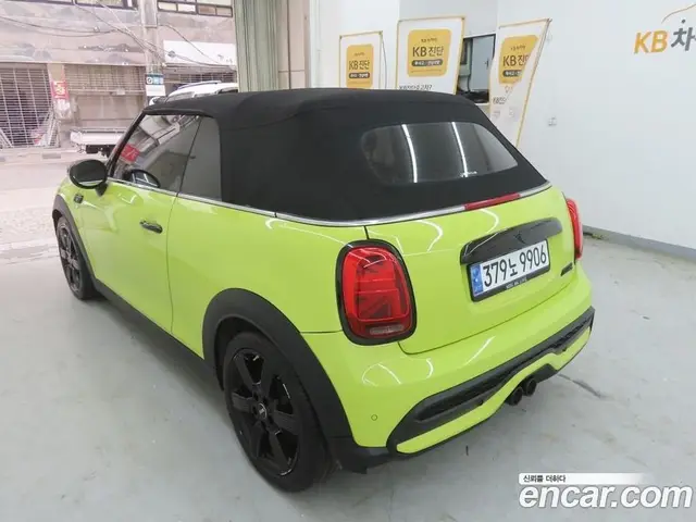 Mini Cooper Convertible 2022 2.0 автомат (гидро), миниатюра 4 Mini Cooper Convertible 2022 2.0 автомат (гидро), миниатюра 4