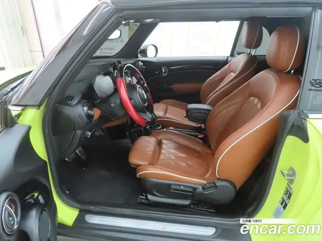 Mini Cooper Convertible 2022 2.0 автомат (гидро), миниатюра 8 Mini Cooper Convertible 2022 2.0 автомат (гидро), миниатюра 8