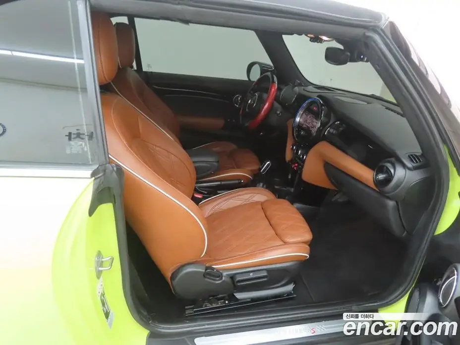 Mini Cooper Convertible 2022 2.0 автомат (гидро), фото 10 Mini Cooper Convertible 2022 2.0 автомат (гидро), фото 10