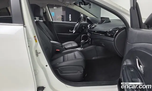 Renault (Samsung) SM3 2015 1.6 автомат (гидро), миниатюра 11 Renault (Samsung) SM3 2015 1.6 автомат (гидро), миниатюра 11