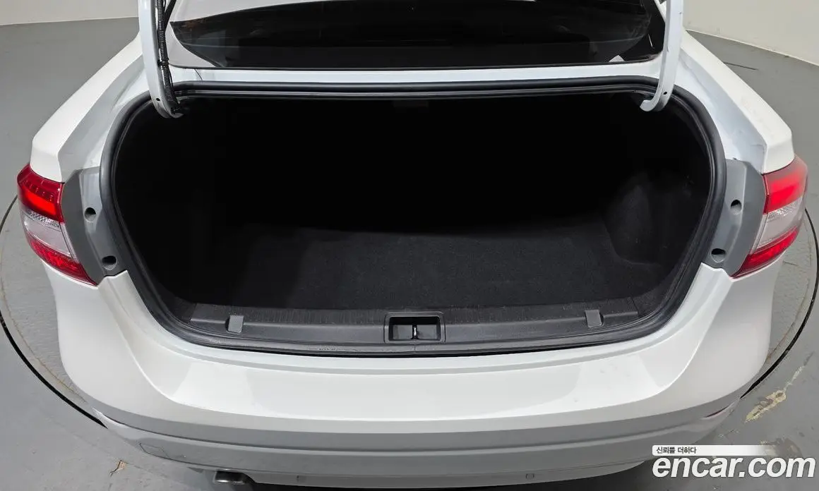 Renault (Samsung) SM3 2015 1.6 автомат (гидро), фото 20 Renault (Samsung) SM3 2015 1.6 автомат (гидро), фото 20