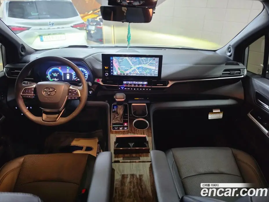 Toyota Sienna 2025 2.5 автомат (гидро), фото 7 Toyota Sienna 2025 2.5 автомат (гидро), фото 7