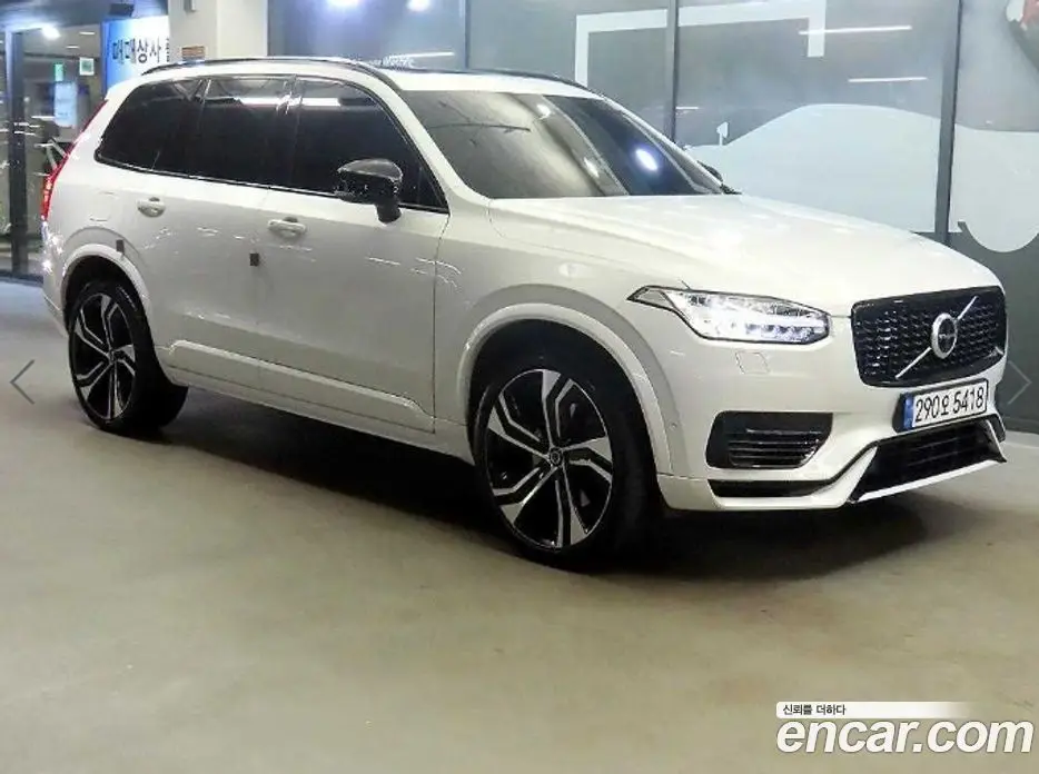 Volvo XC90 2020 2.0 автомат (гидро), фото 1 Volvo XC90 2020 2.0 автомат (гидро), фото 1
