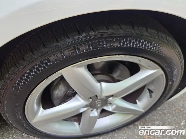 Audi A4 2011 2.0 автомат (гидро), миниатюра 5 Audi A4 2011 2.0 автомат (гидро), миниатюра 5