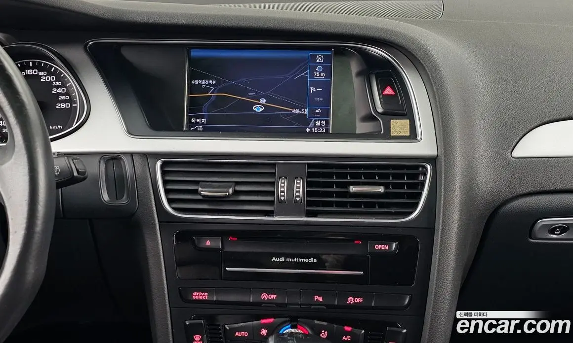 Audi A4 2015 2.0 автомат (гидро), фото 14
