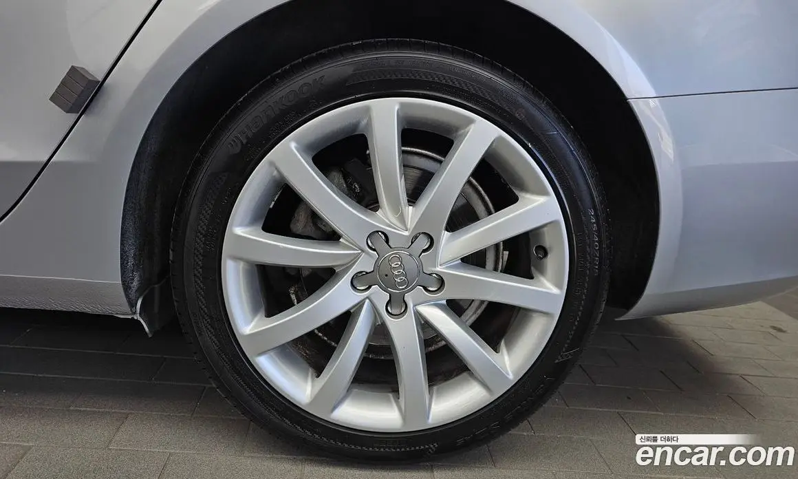 Audi A4 2015 2.0 автомат (гидро), фото 5