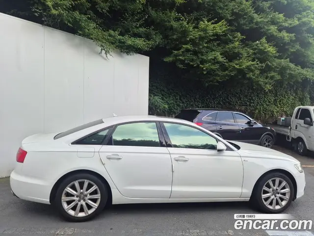 Audi A6 2013 3.0 автомат (гидро), миниатюра 3