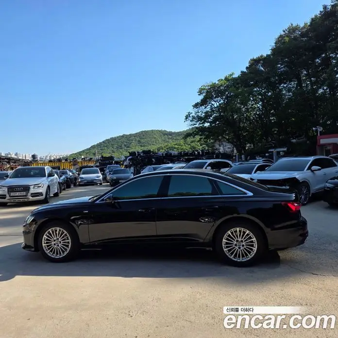 Audi A6 2021 2.0 автомат (гидро), фото 3