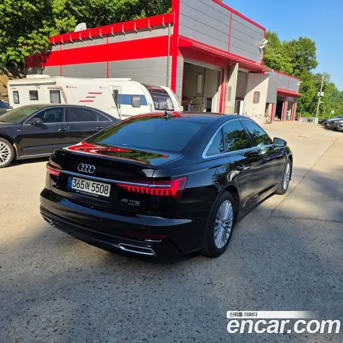Audi A6 2021 2.0 автомат (гидро), фото 6