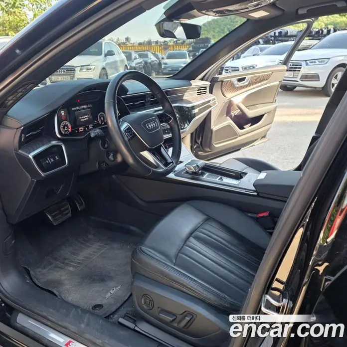 Audi A6 2021 2.0 автомат (гидро), фото 9