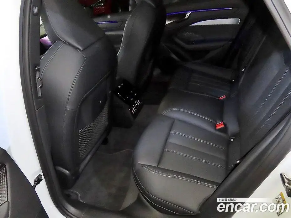 Audi A6 2026 2.0 автомат (гидро), фото 7