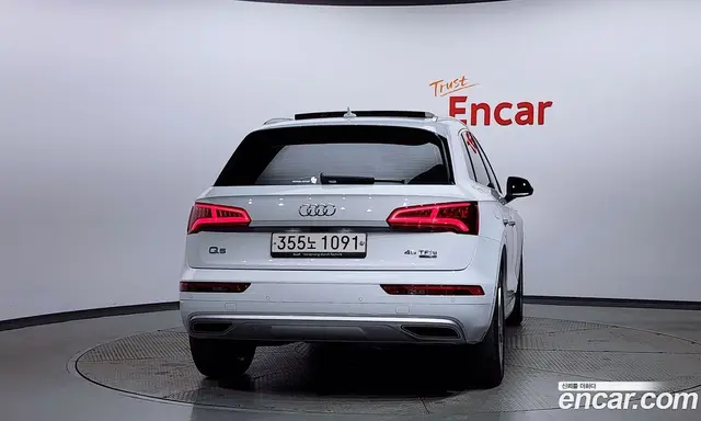 Audi Q5 2020 2.0 автомат (гидро), миниатюра 4