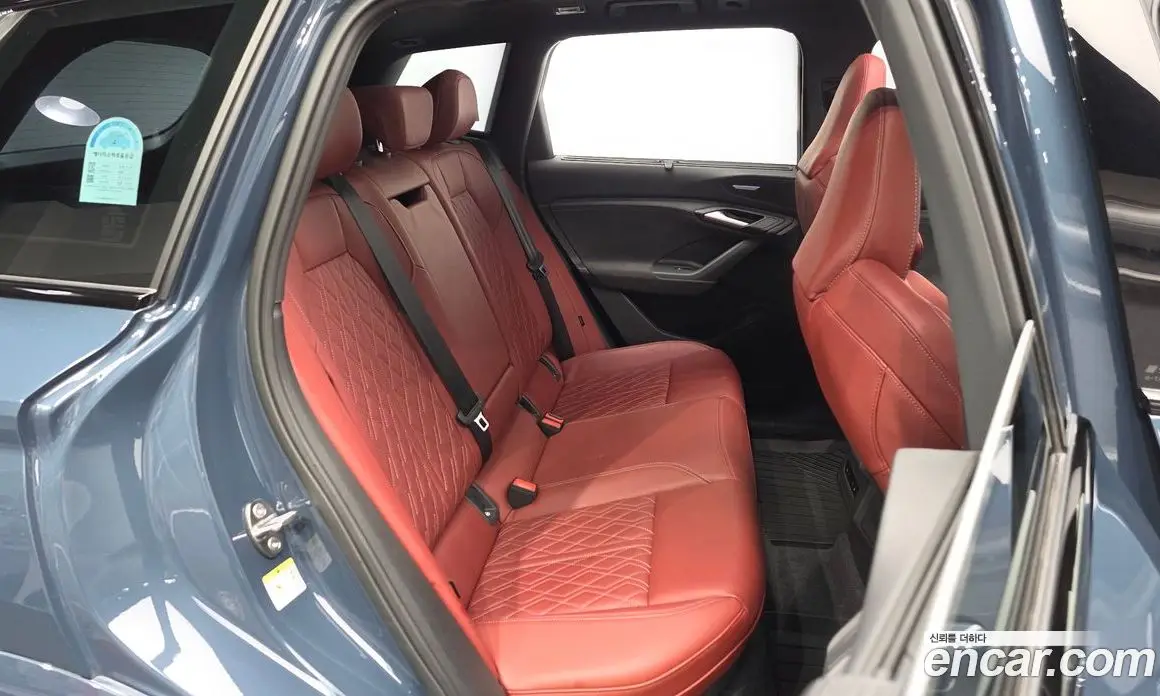 Audi SQ6 e-tron 2025 0.2 автомат (гидро), фото 11
