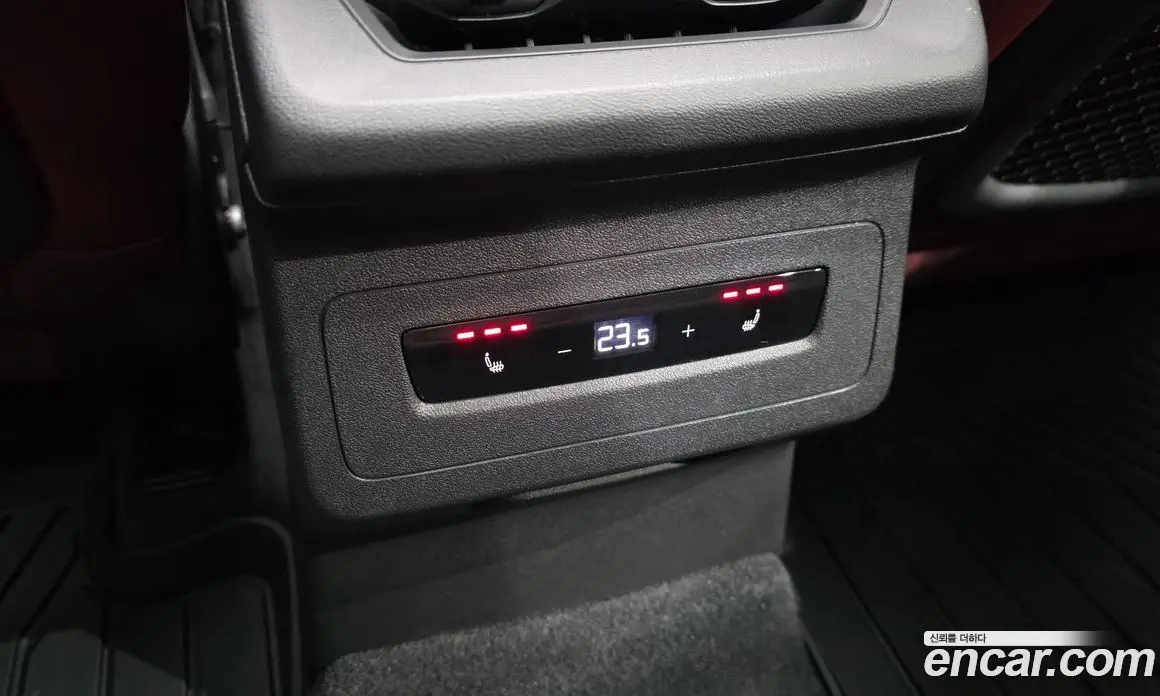 Audi SQ6 e-tron 2025 0.2 автомат (гидро), фото 19