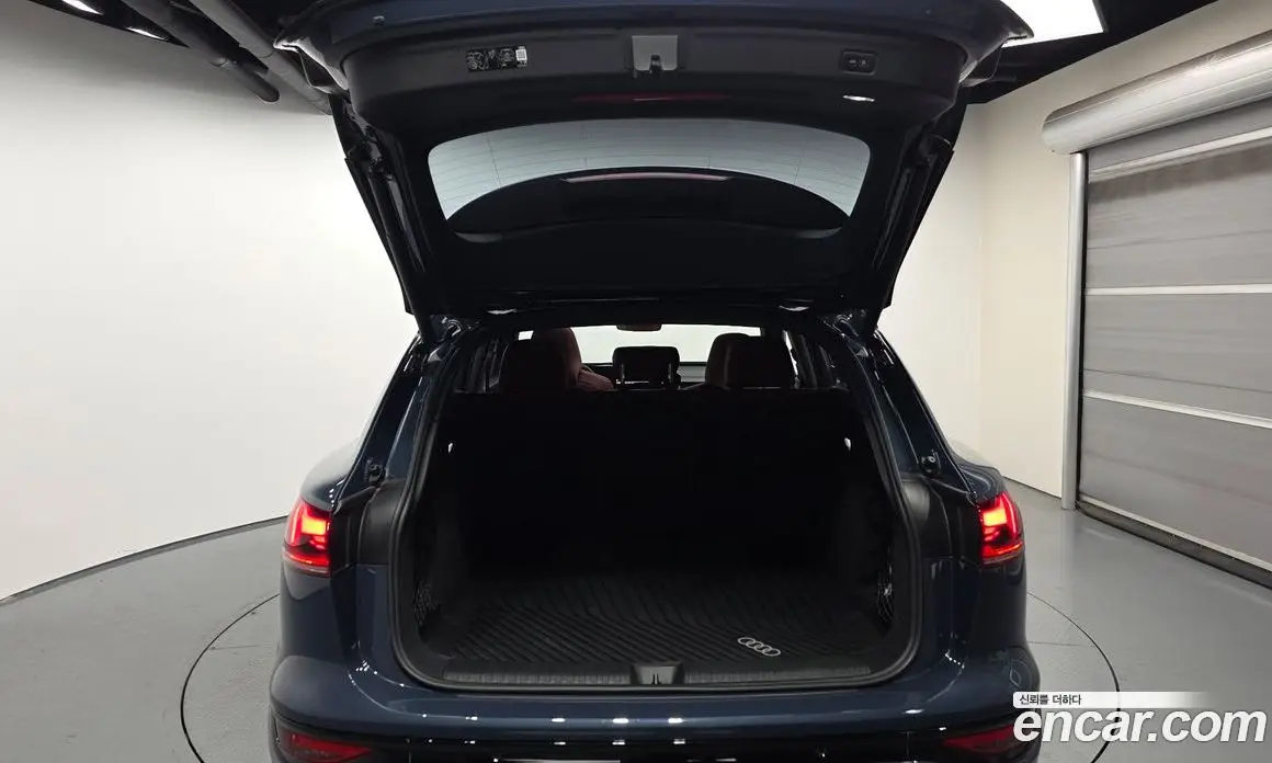 Audi SQ6 e-tron 2025 0.2 автомат (гидро), фото 20