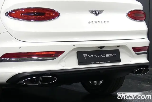 Bentley Bentayga 2022 4.0 автомат (гидро), миниатюра 2