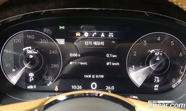 Bentley Bentayga 2022 4.0 автомат (гидро), миниатюра 8