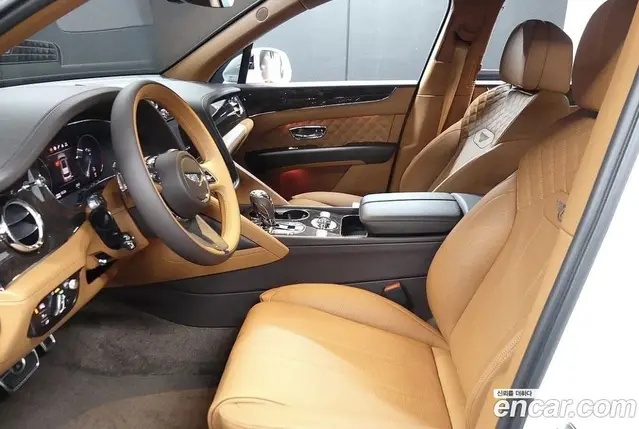 Bentley Bentayga 2022 4.0 автомат (гидро), миниатюра 10