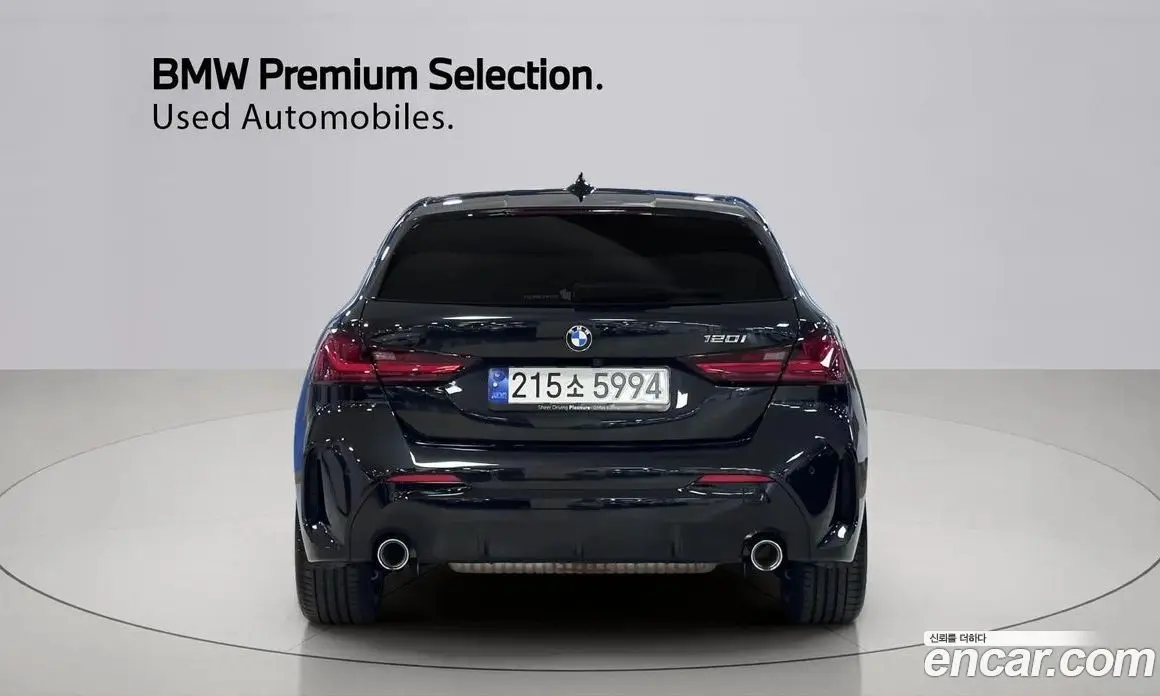 BMW 1 серия 2023 2.0 автомат (гидро), фото 4 BMW 1 серия 2023 2.0 автомат (гидро), фото 4
