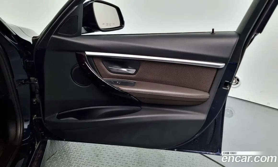 BMW 3 серия 2017 2.0 автомат (гидро), фото 19