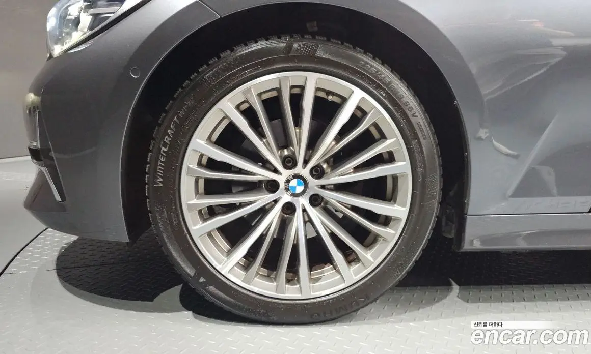 BMW 3 серия 2021 2.0 автомат (гидро), фото 5