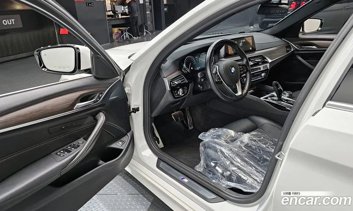 BMW 5 серия 2018 2.0 автомат (гидро), фото 11