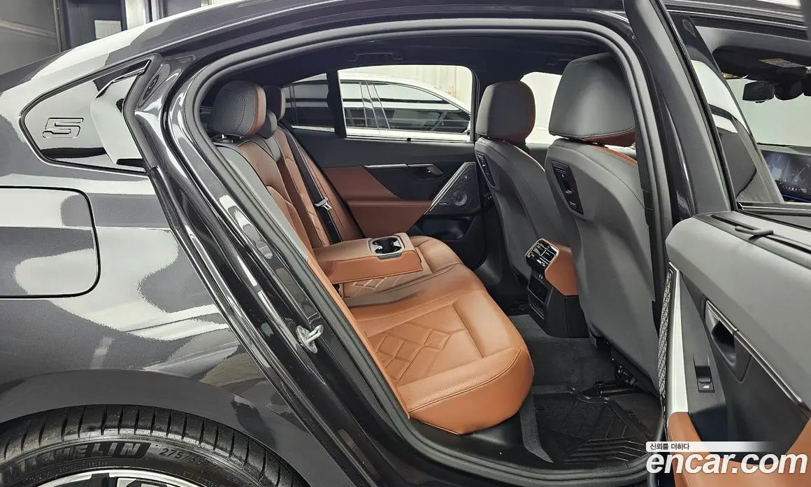 BMW i5 2023 0.2 автомат (гидро), фото 12 BMW i5 2023 0.2 автомат (гидро), фото 12