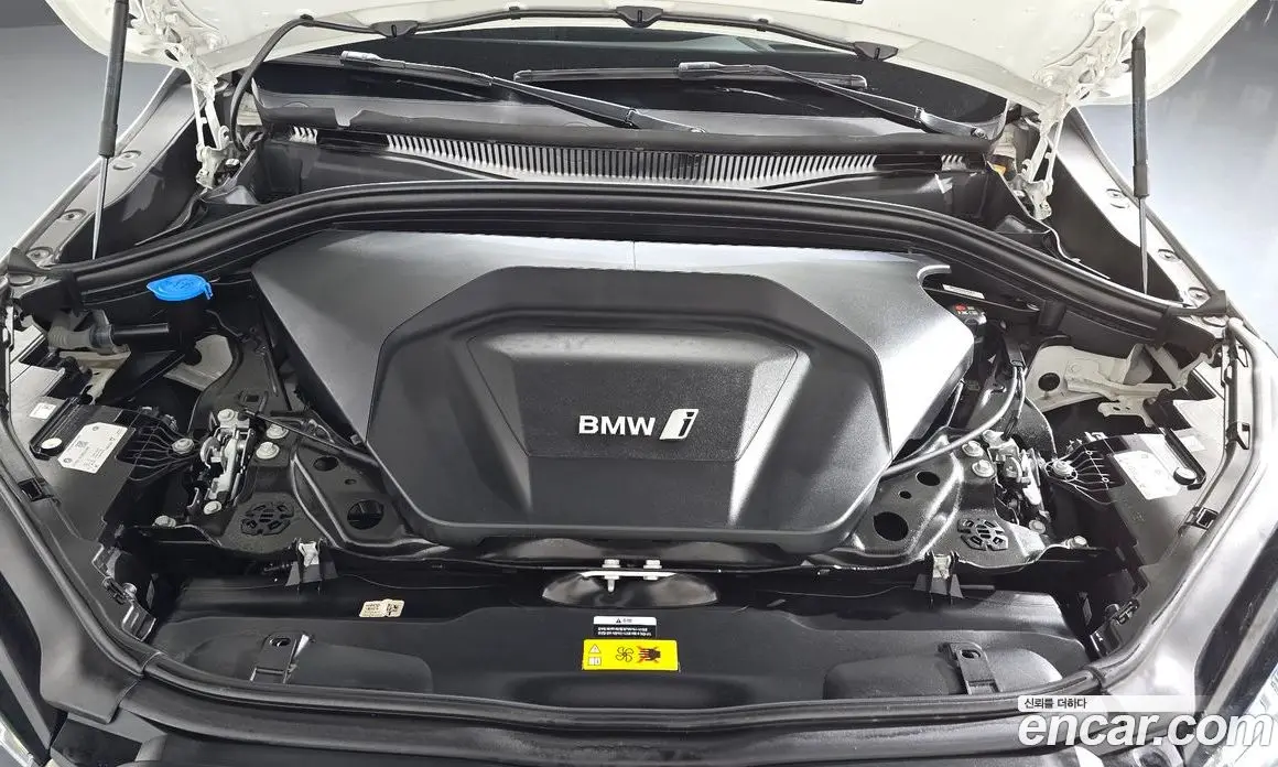 BMW iX2 2024 0.2 автомат (гидро), фото 20