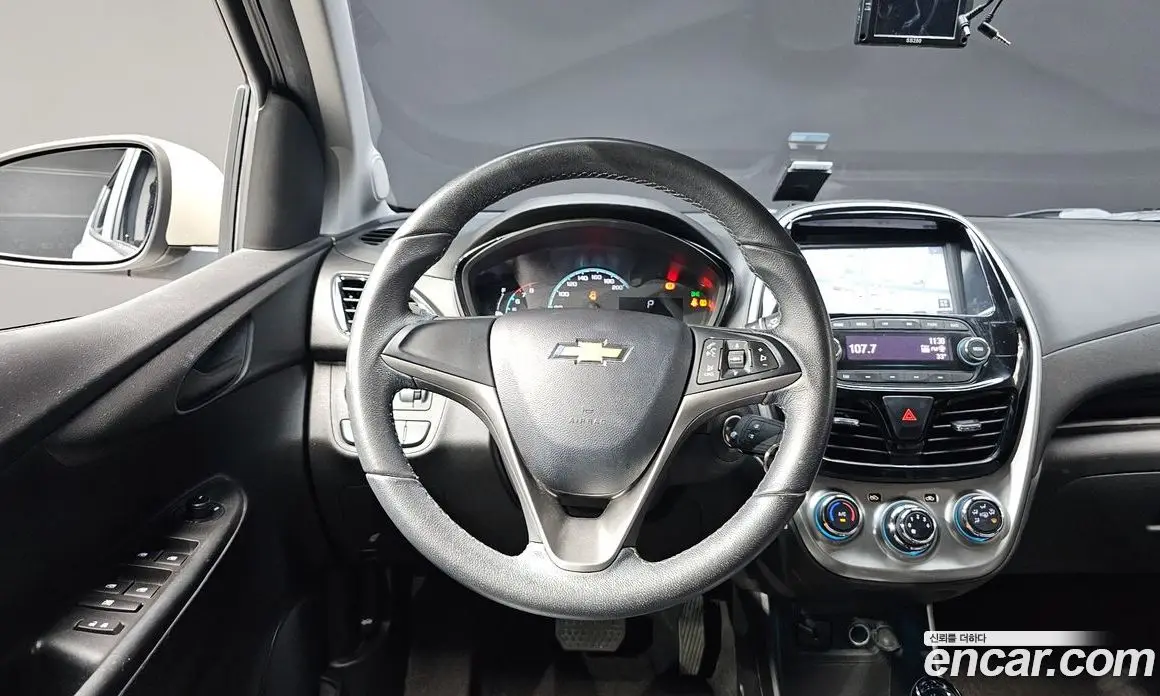 Chevrolet Spark 2016 1.0 автомат (гидро), фото 13