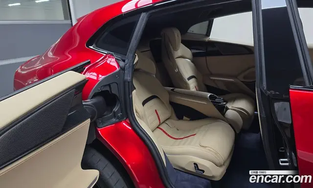 Ferrari Purosangue 2025 6.5 автомат (гидро), миниатюра 12