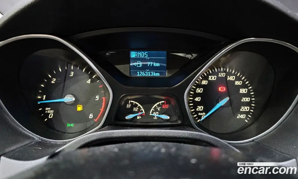 Ford Focus 2014 2.0 автомат (гидро), фото 8 Ford Focus 2014 2.0 автомат (гидро), фото 8